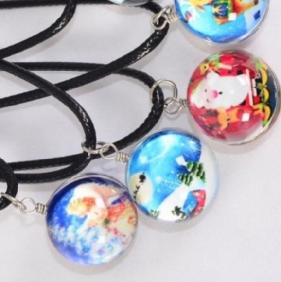 Christmas Holiday Necklace NEW in package Kids Gift Stocking Stuffer Party Favor - Picture 2 of 5